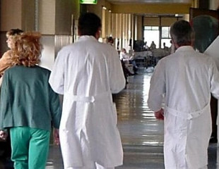 Umbria, colpito da legionella: 74enne ancora in gravi condizioni, prognosi riservata